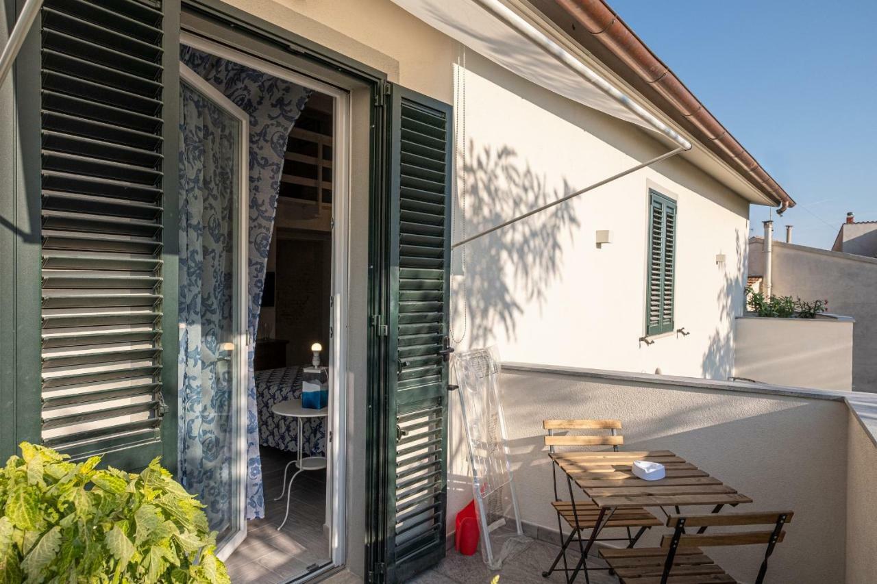 La Villa 31 - Locazione Turistica ロジニャーノ・マリッティモ エクステリア 写真